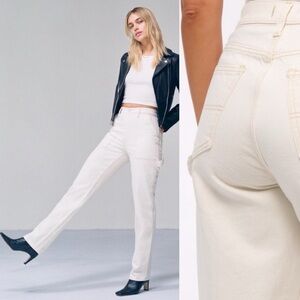 Abercrombie & Fitch | The 90's Straight Ultra High Rise